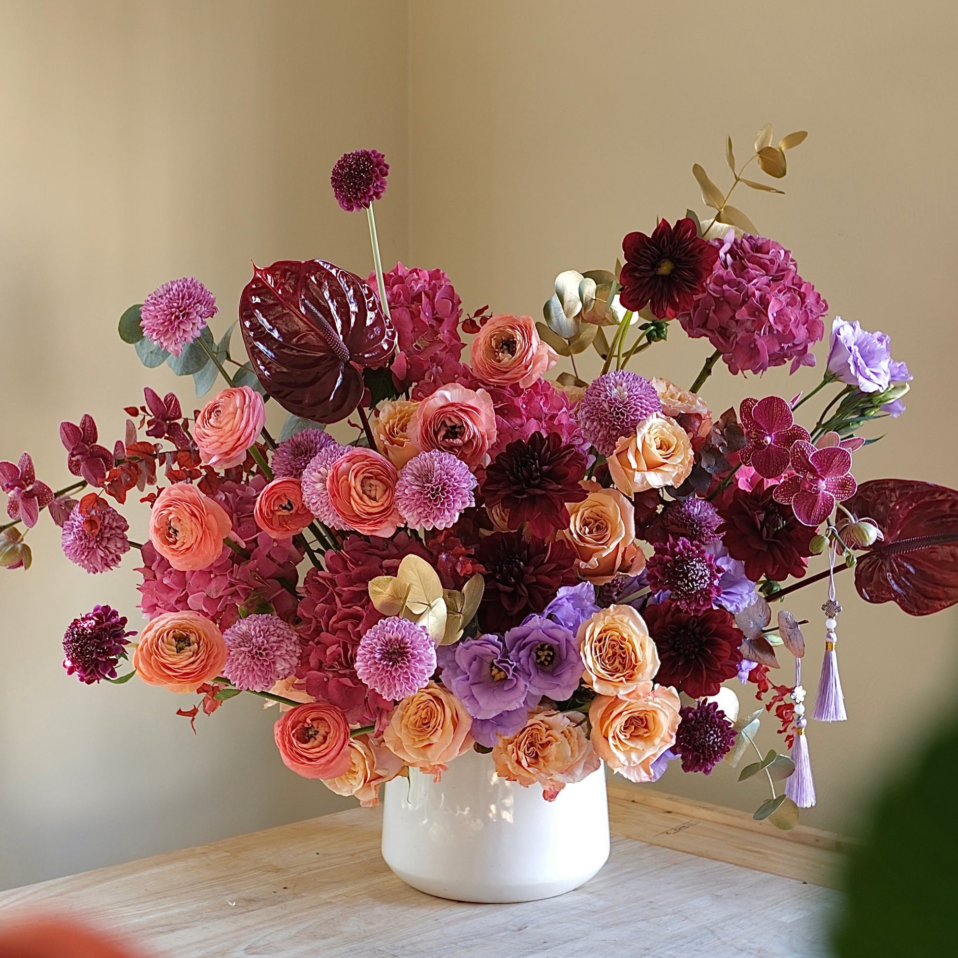 The "Tet" Arrangement